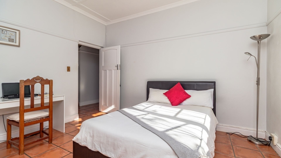 7 Bedroom Property for Sale in Paradise Western Cape